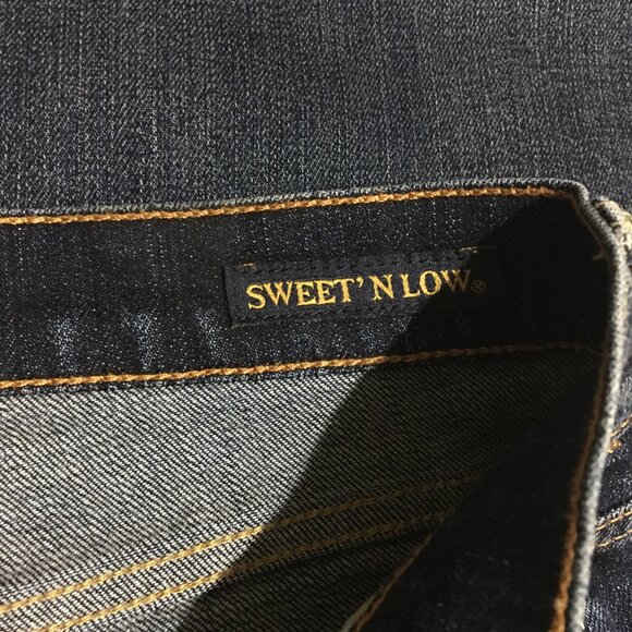 Lucky Brand Sweet N Low Womens Jeans Size 12/31 Dark Wash Distressed - Picture 4 of 13